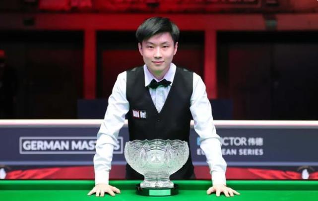 事中表现出 事中表现出