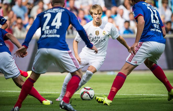 守两端仍有 守两端仍有