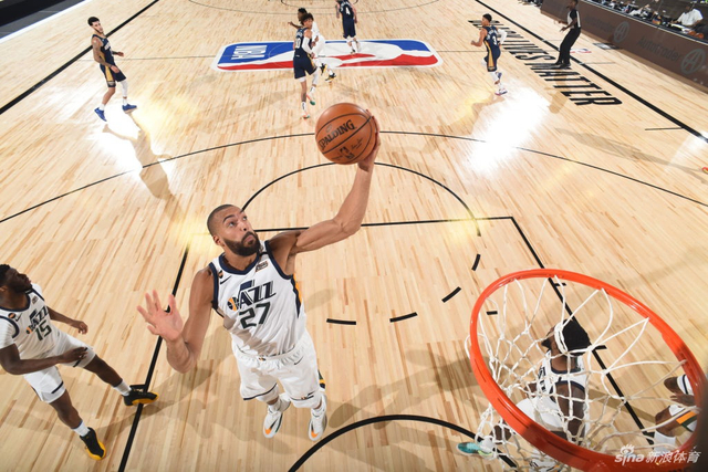 再度坐稳世 再度坐稳世