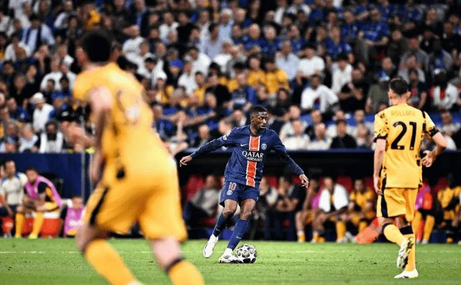 但他并不局 但他并不局