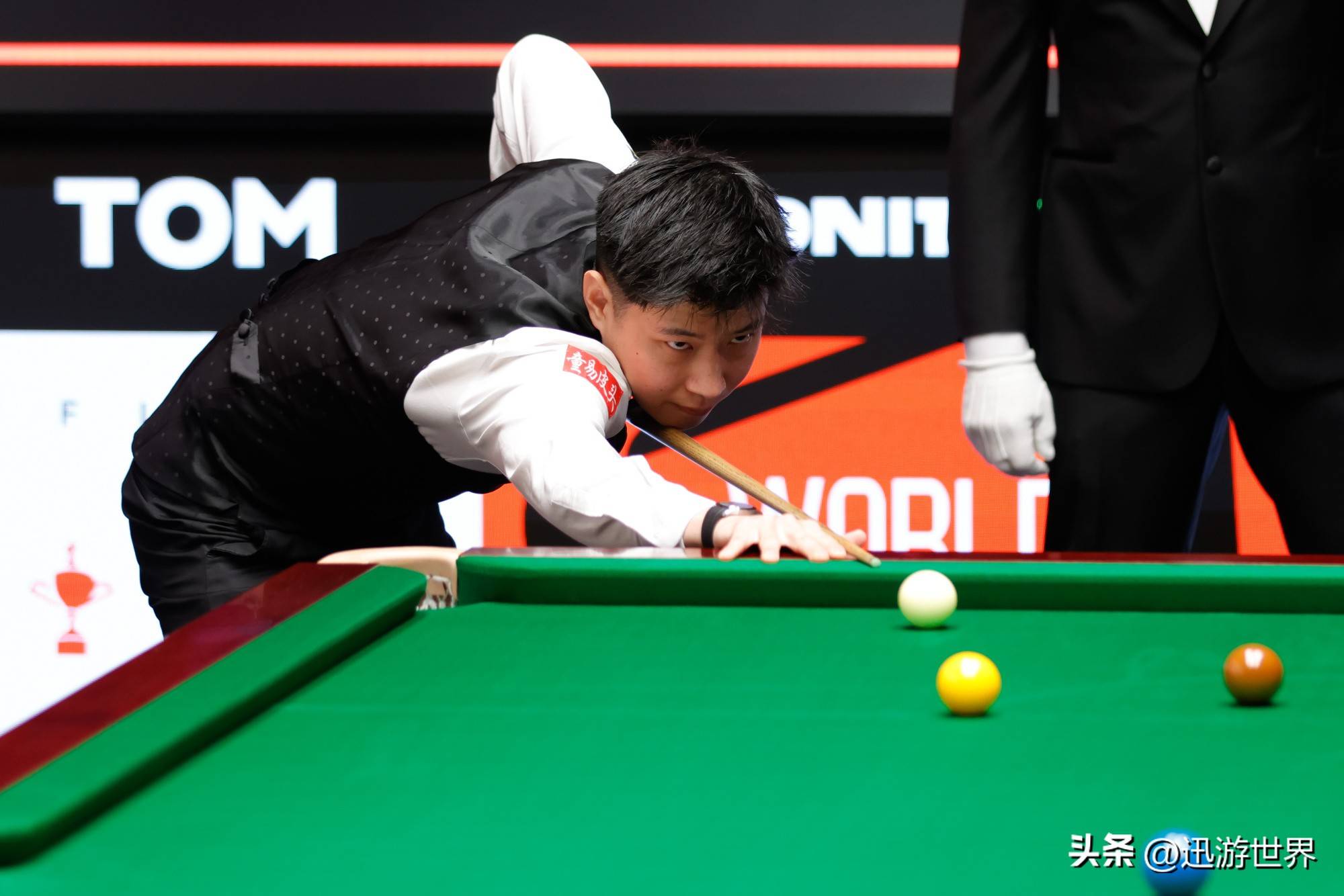 不仅是两人 不仅是两人