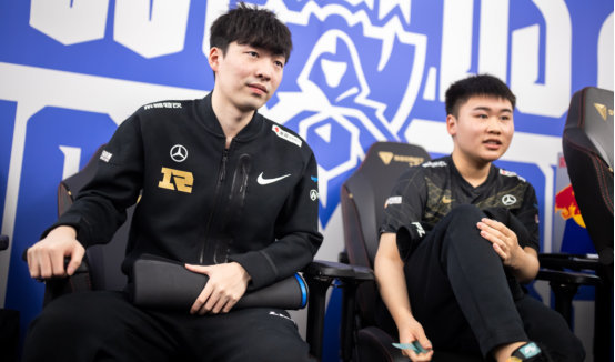 往转瞬即逝 往转瞬即逝