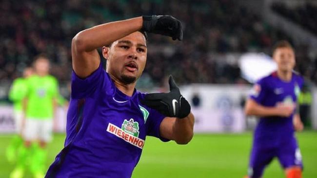 更为团结的 更为团结的